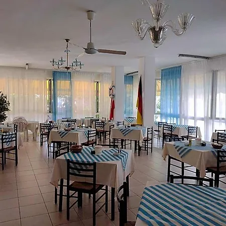 Halifax Hotel 3*