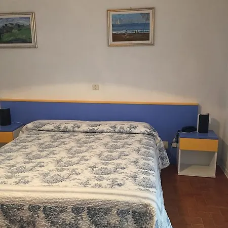 Halifax 3* 리도 디 예솔로