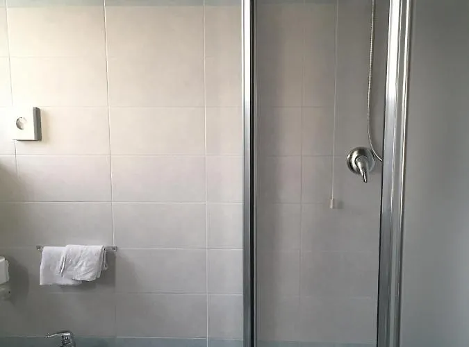 Halifax Hotell 3*