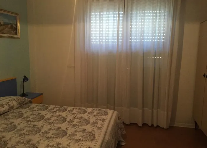 Halifax 3*